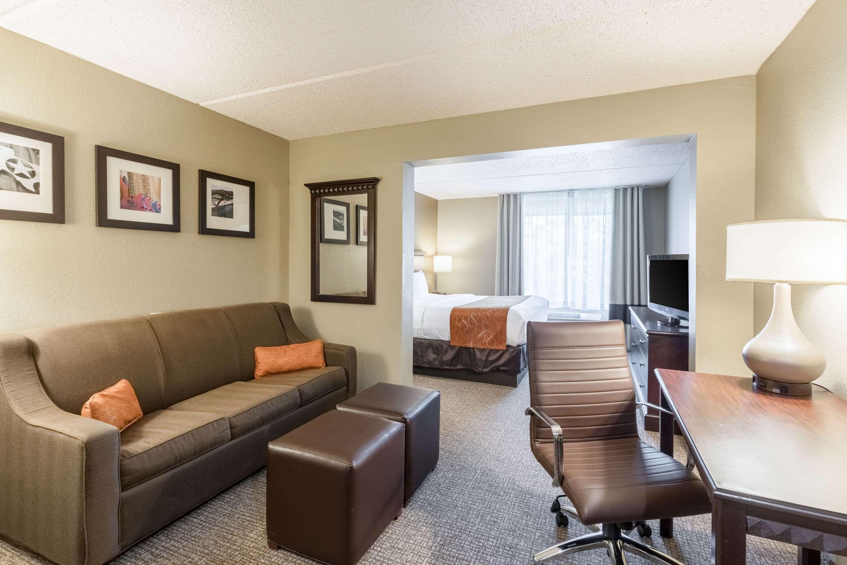 Comfort Suites Austin Airport Kültér fotó
