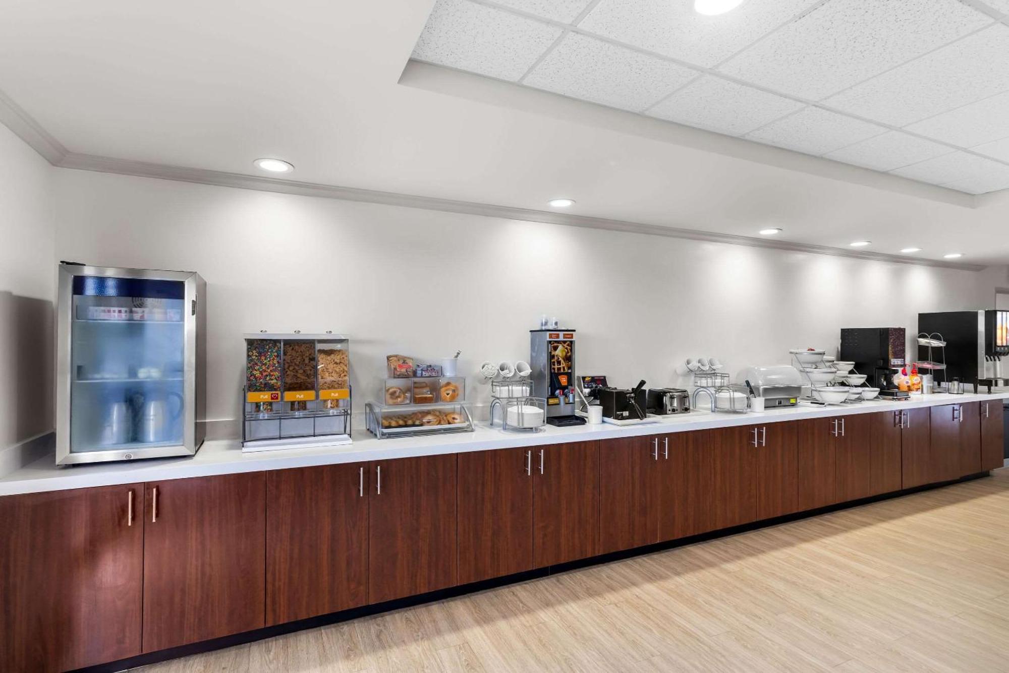 Comfort Suites Austin Airport Kültér fotó