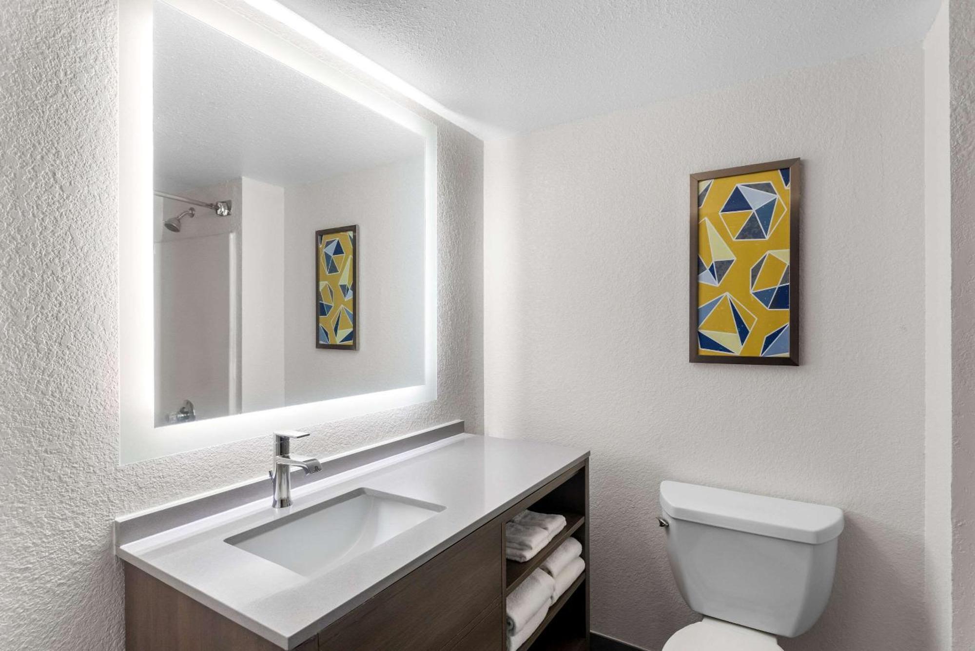 Comfort Suites Austin Airport Kültér fotó