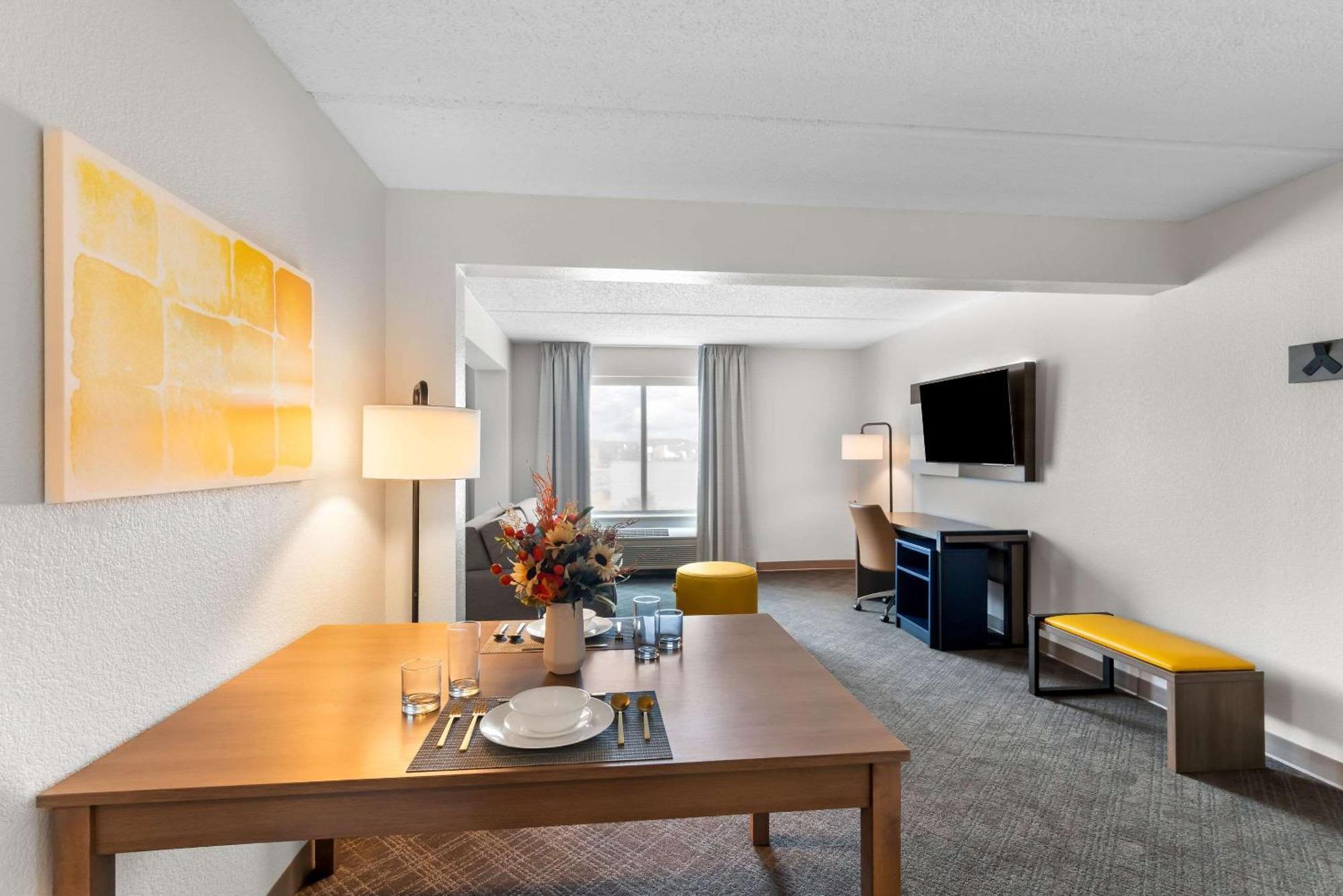 Comfort Suites Austin Airport Kültér fotó
